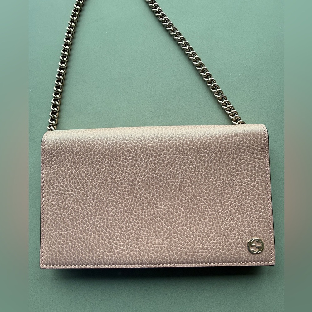 GUCCI Pink Leather Chain Bag